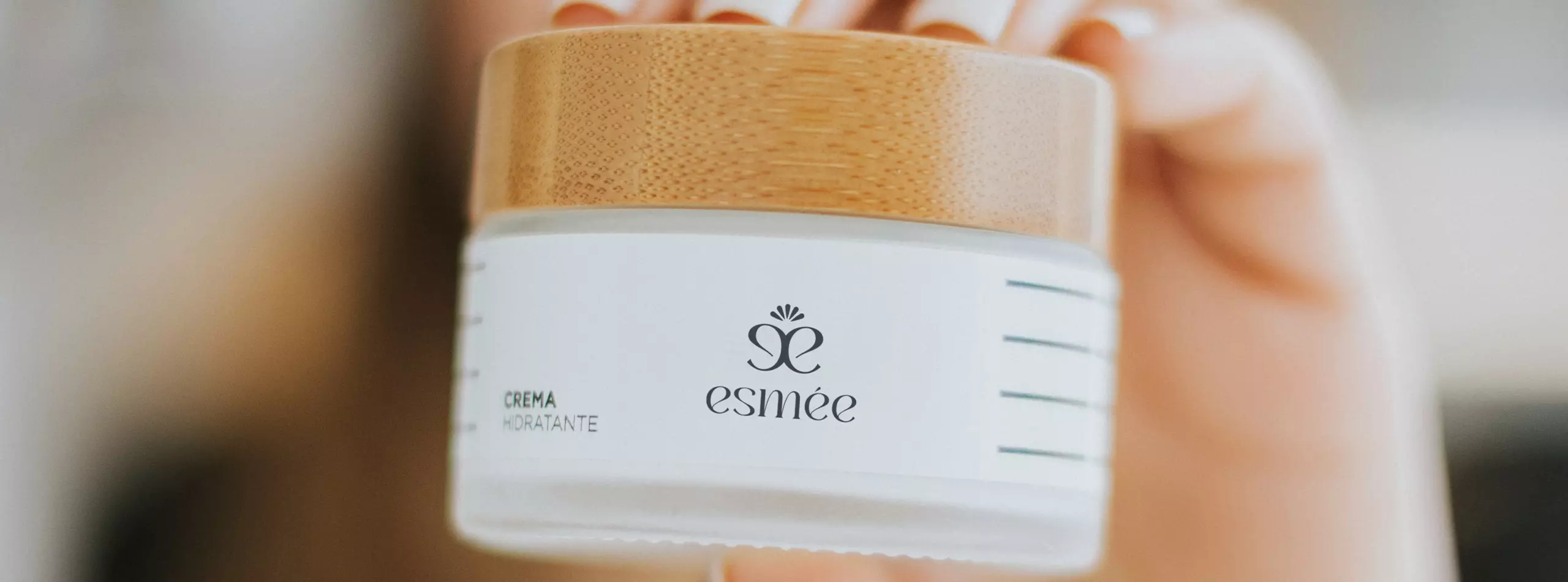 cosmetic logo esmee